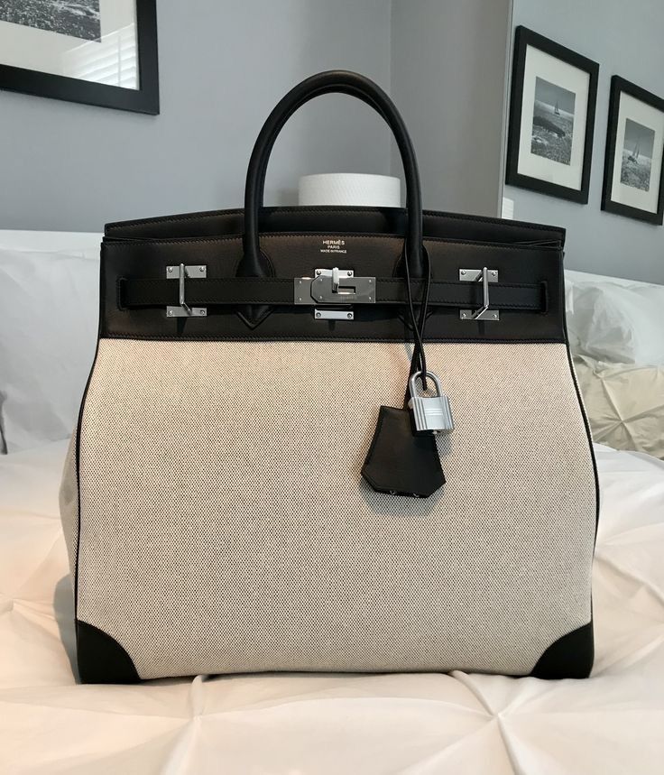 Classic Monogram Shoulder Bag - Style 27