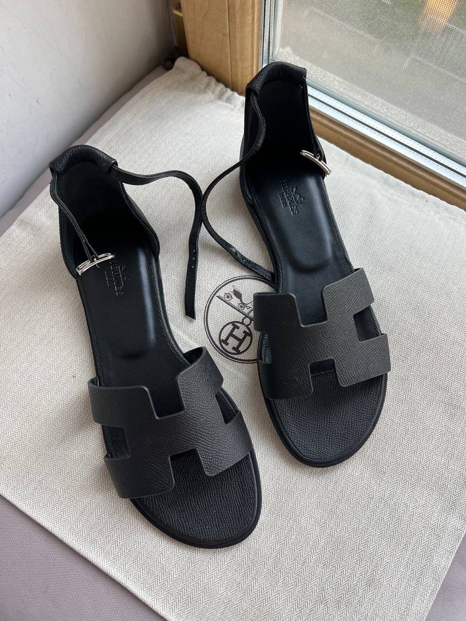 Luxury Designer Tote Bag - Style 33