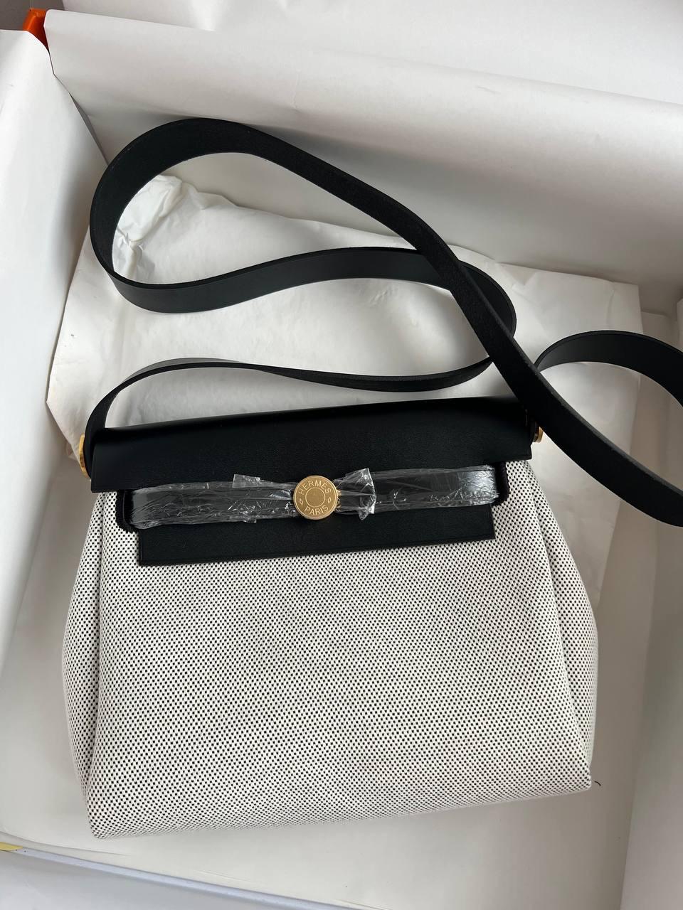 Elegant Chain Handbag - Style 37