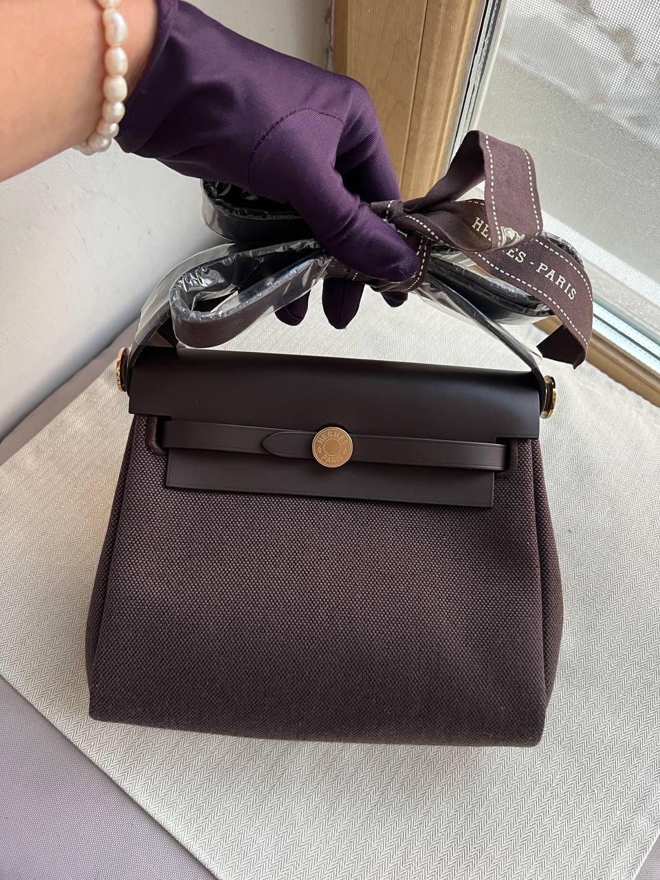 Premium Leather Crossbody Bag - Style 40