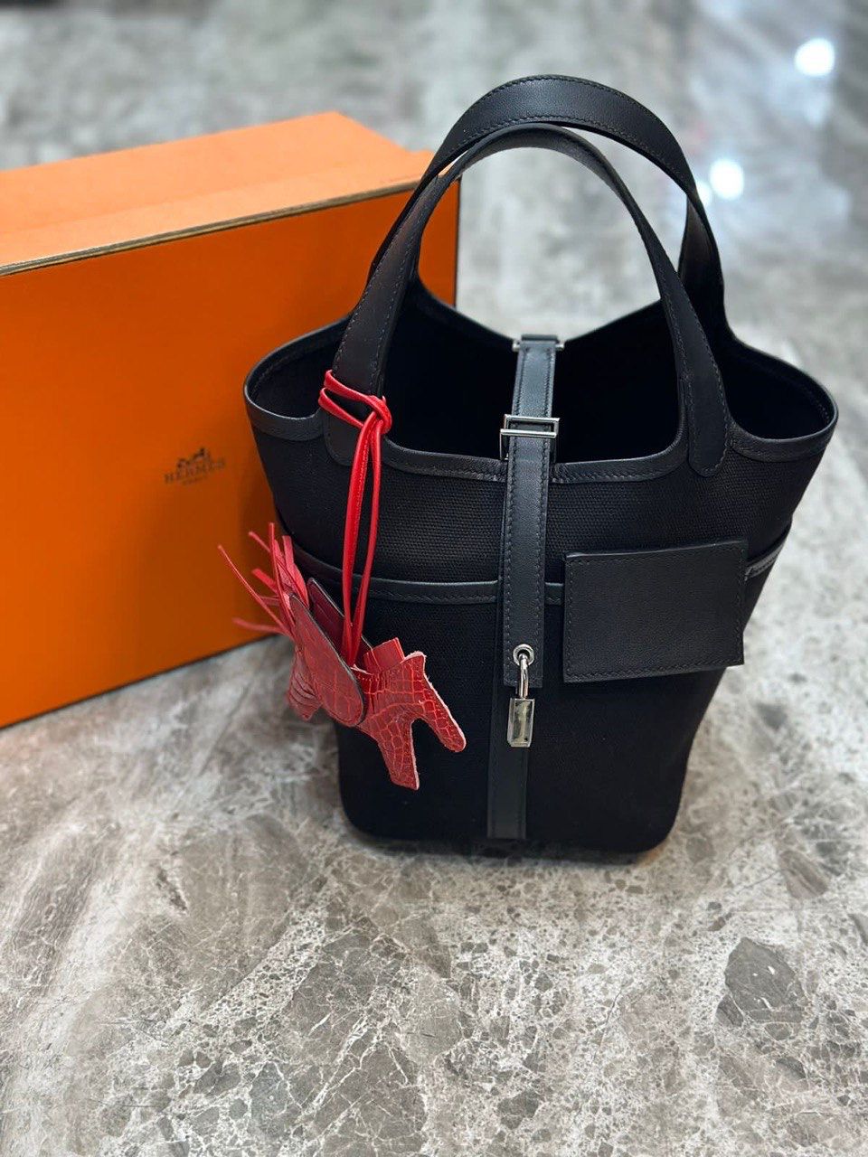 Elegant Chain Handbag - Style 53