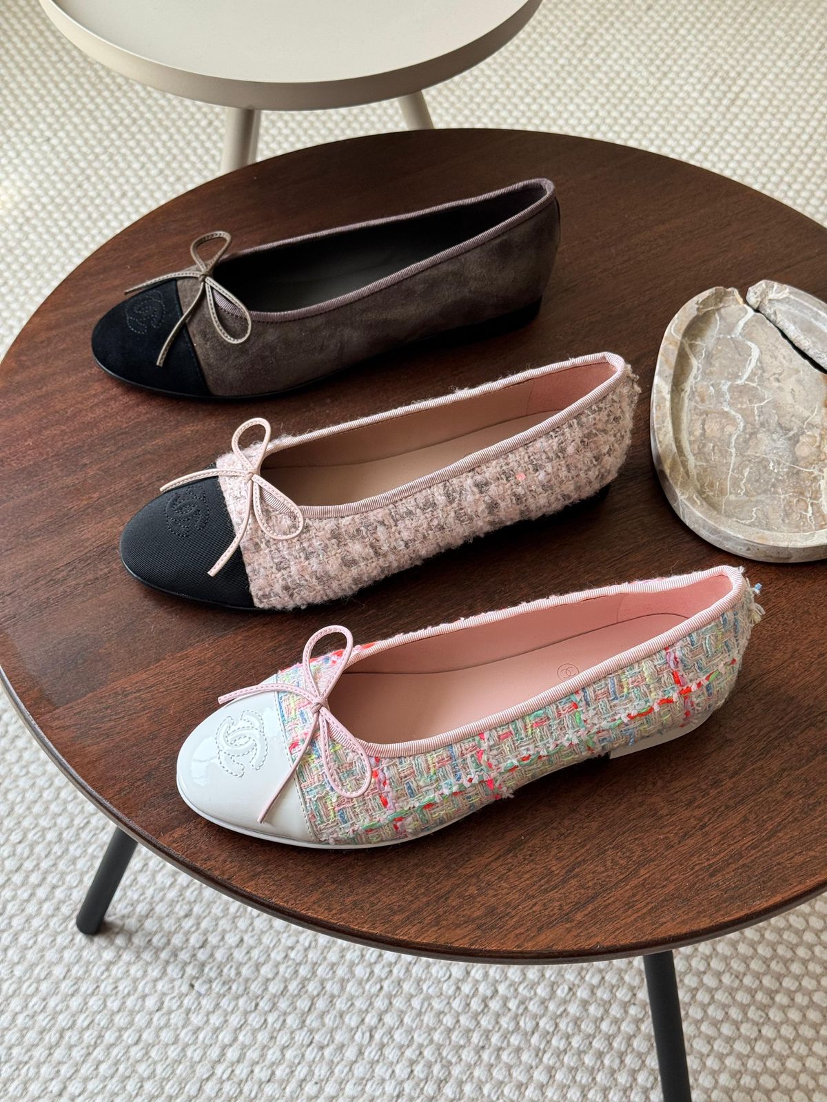 Sporty Low-Top Sneakers - Style 5